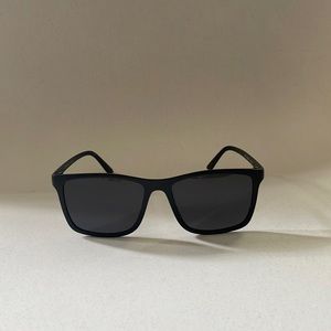 Le Specs master tamers men’s sunglasses 😎